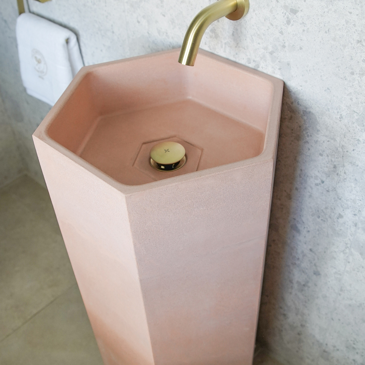 Langtoft bathroom space pink gold11