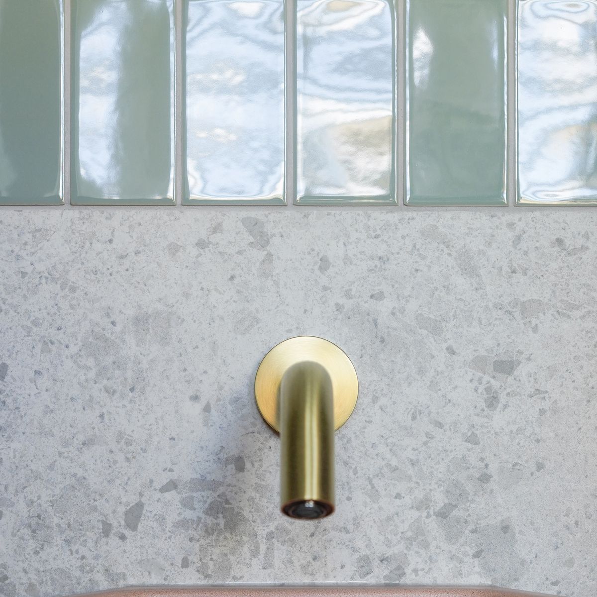 Langtoft bathroom space pink gold14