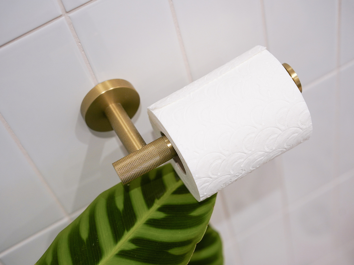 Langtoft bathroom space green bright fun pink gold23