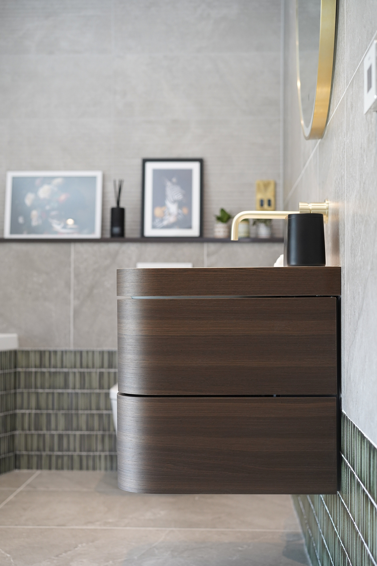 Langtoft bathroom space grey gold minimal39