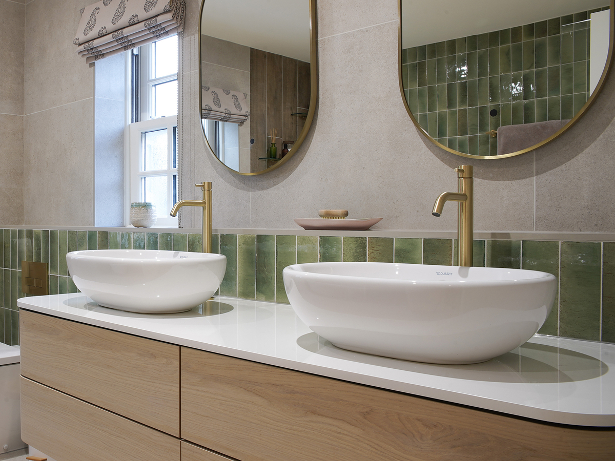 Twin basins gold accents rutland