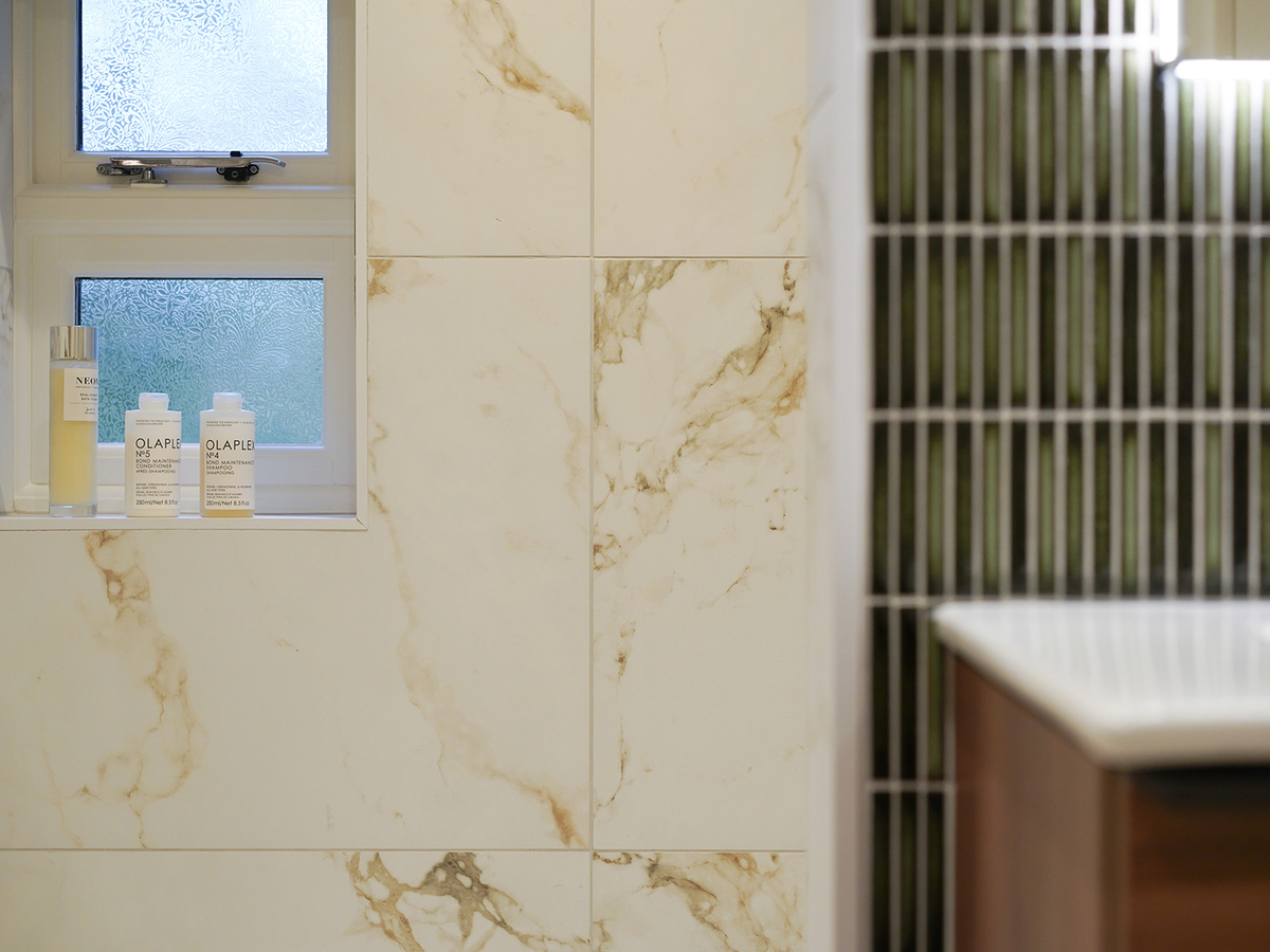 Unique batrhoom spaces marble tiles