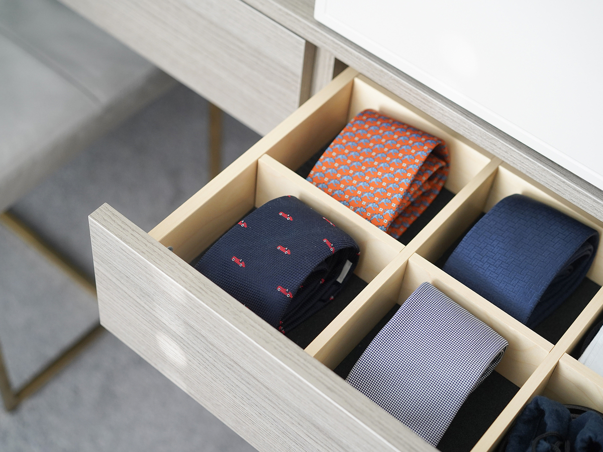 Tie storage smart solutions