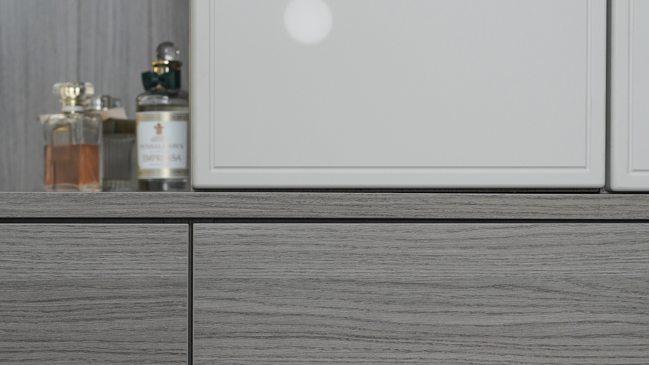 Contrasting finishing