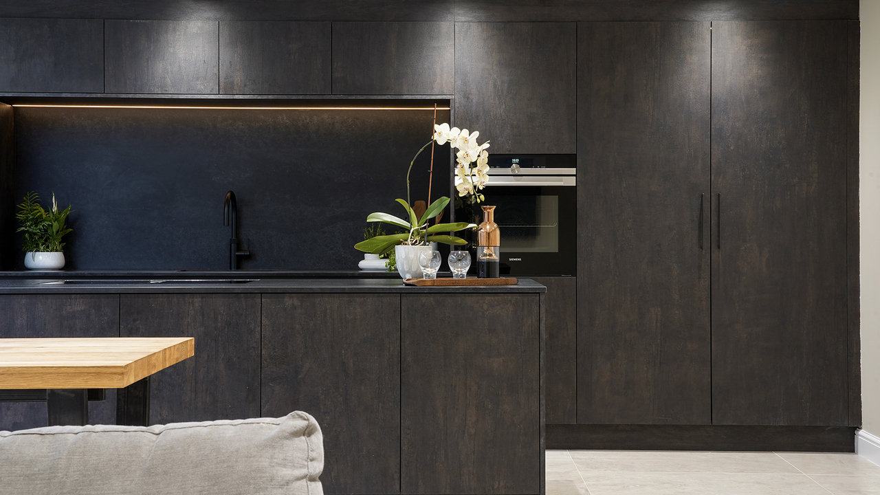 Weldon kitchen space cocktail bar10