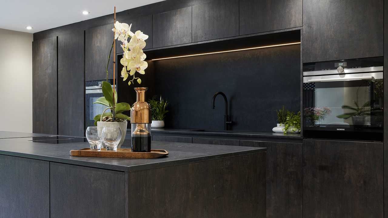 Weldon kitchen space cocktail bar12