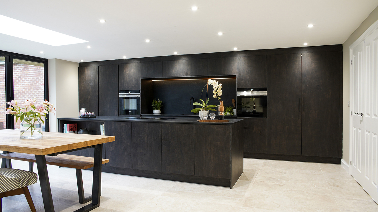 Weldon kitchen space cocktail bar7